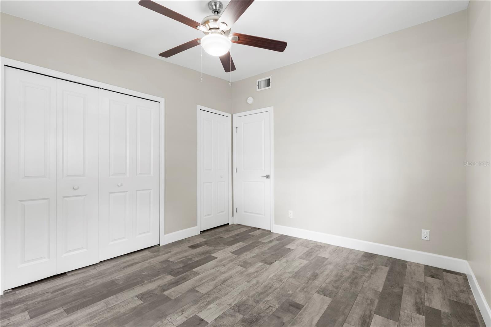 DOVER SHORES FOURTH ADD - Residential