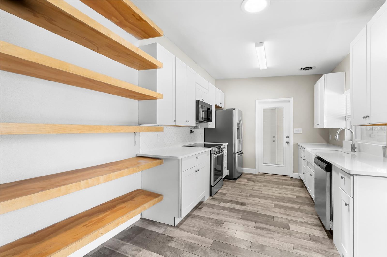 DOVER SHORES FOURTH ADD - Residential