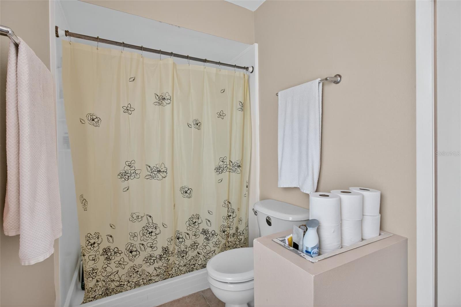 BLOOMINGDALE SEC M UNIT - Residential