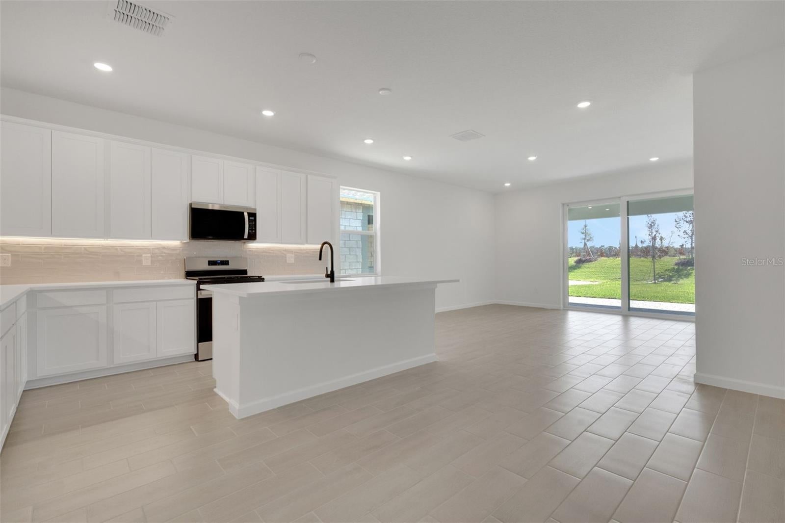 5412 NW CAMBERLY COURT