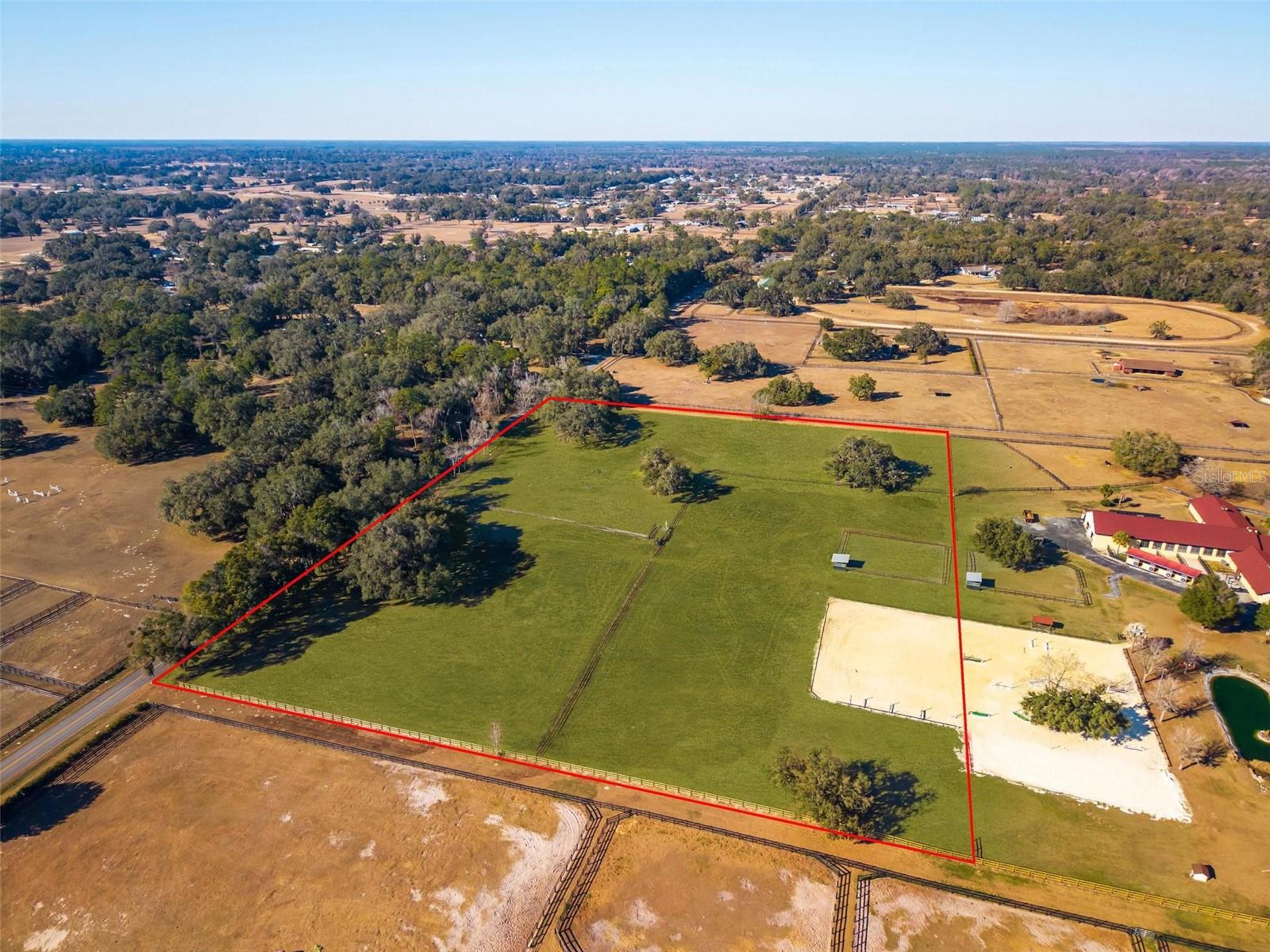 PINNACLE PARK - Land