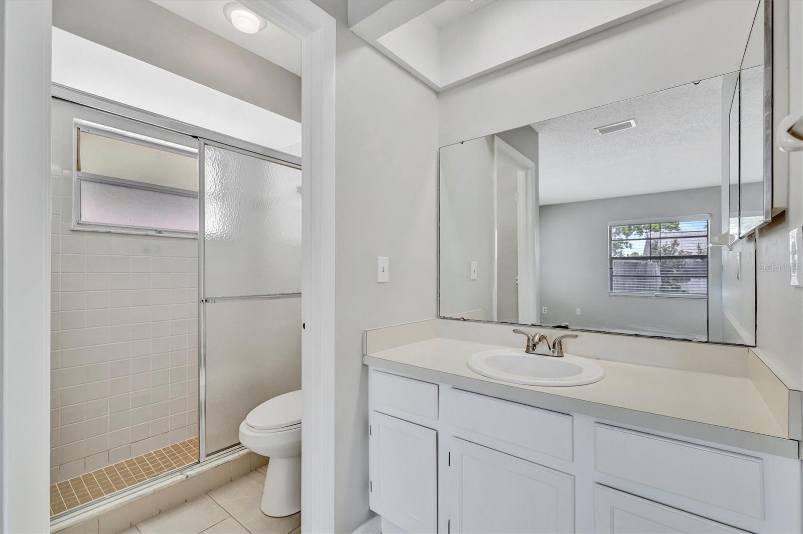 LAKE SARASOTA - Residential