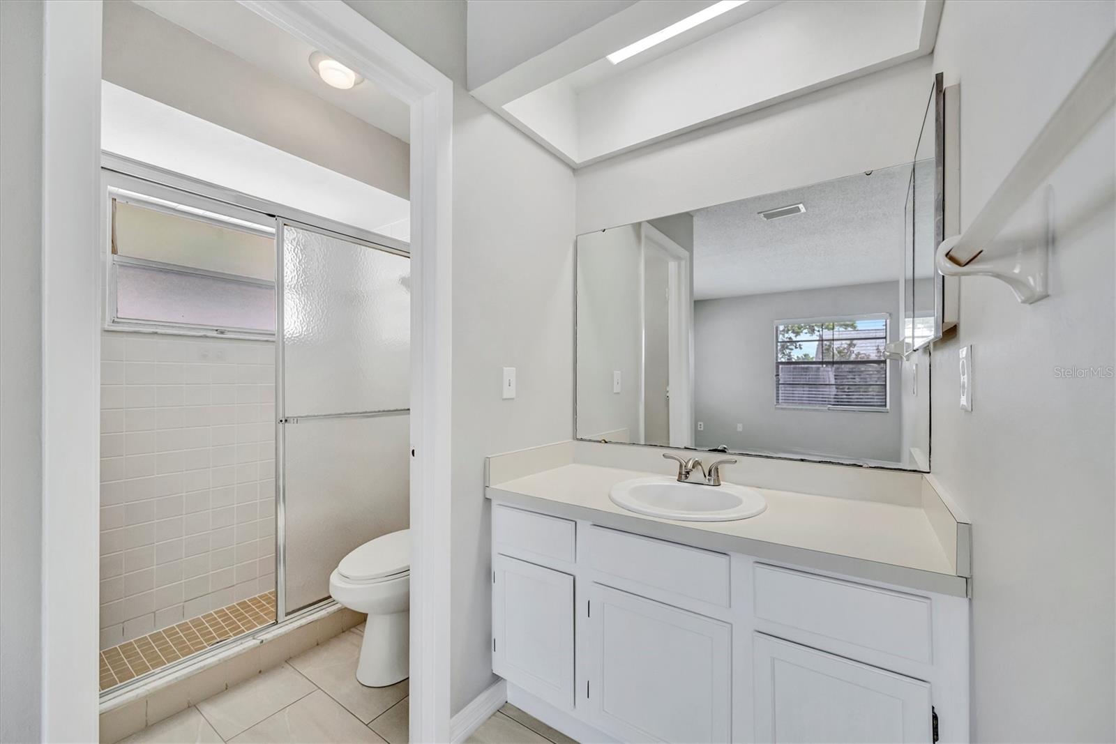 LAKE SARASOTA - Residential