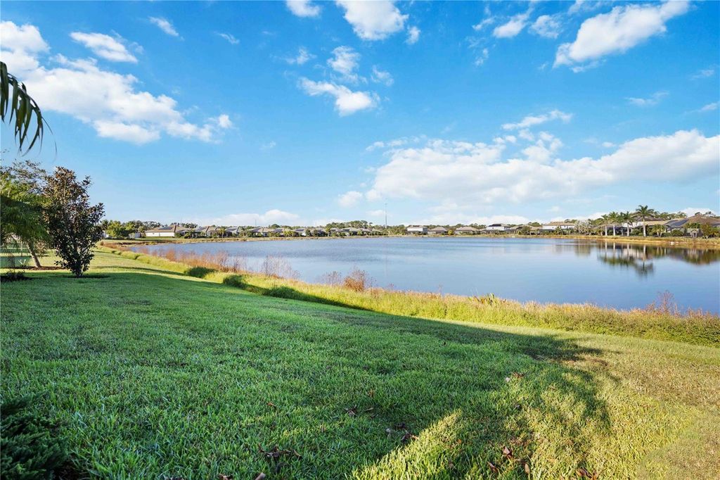 Photo of 6410 Rosehill Farm Run, Bradenton, FL 34211 (MLS # A4668402)