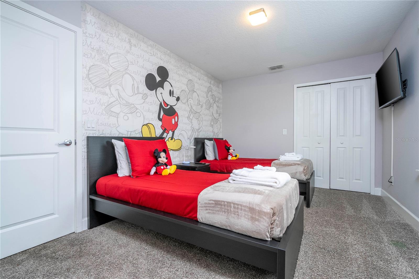 TERRA ESMERALDA TWNHMS - Residential Lease