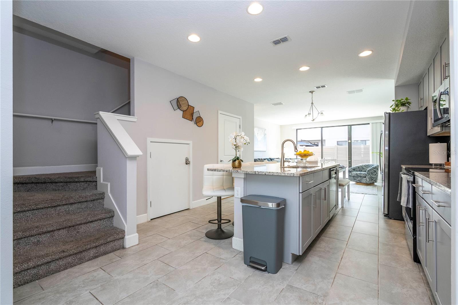 TERRA ESMERALDA TWNHMS - Residential Lease