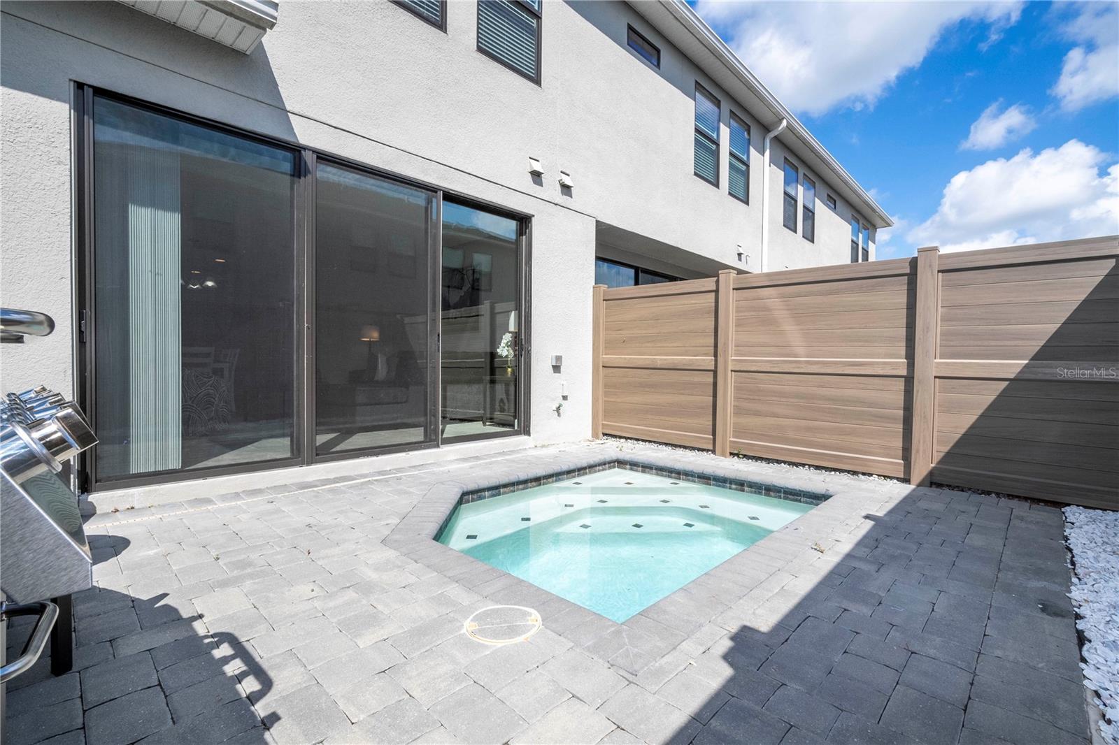 TERRA ESMERALDA TWNHMS - Residential Lease