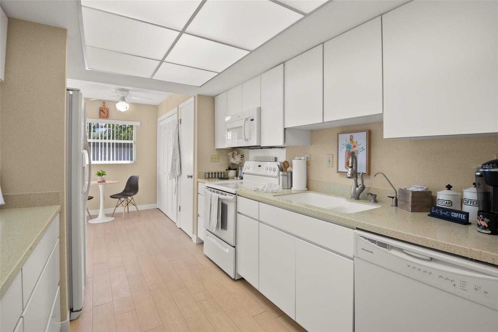 EAST LAKE WOODLANDS CLUSTER HOMES - Residential