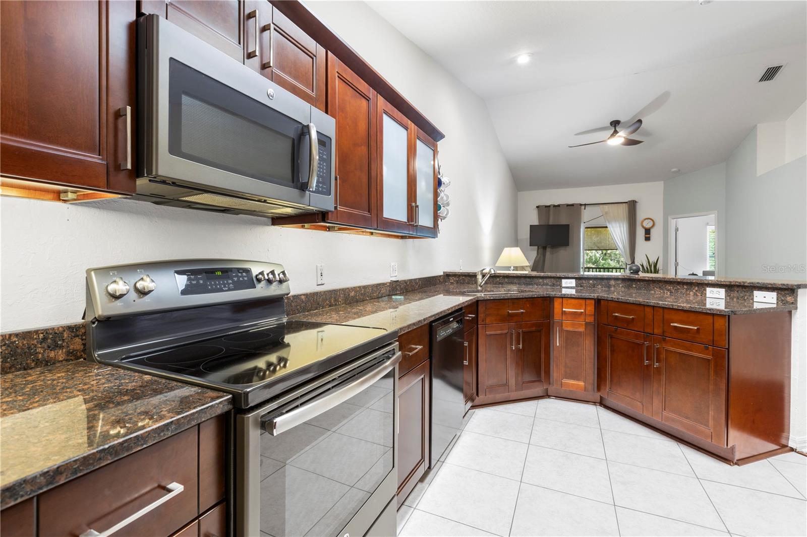 HERON COVE CONDO PH 02 - Residential