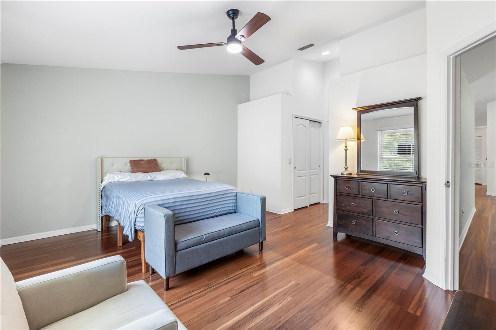 HERON COVE CONDO PH 02 - Residential