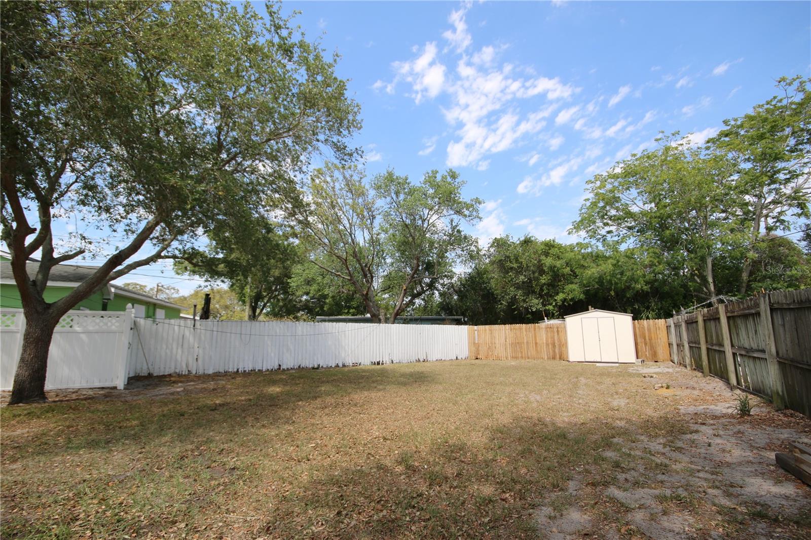 BELLEVIEW COURT - Residential Lease