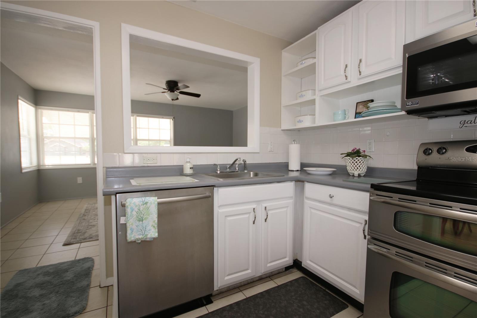 BELLEVIEW COURT - Residential Lease