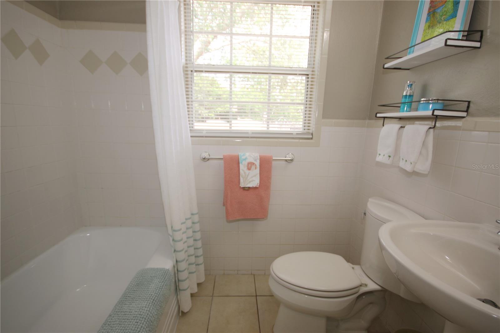 BELLEVIEW COURT - Residential Lease