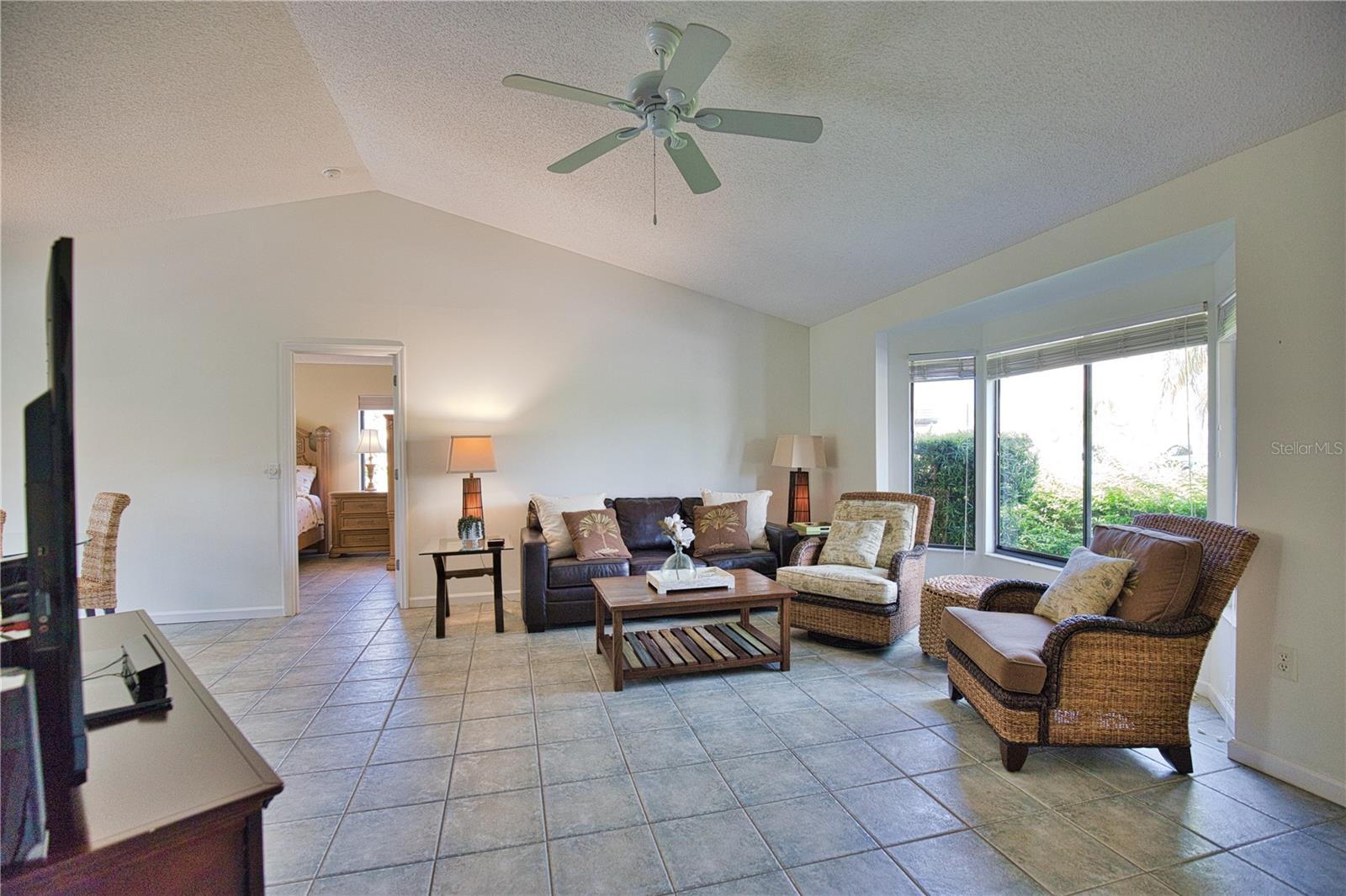 32 INLETS BOULEVARD 32