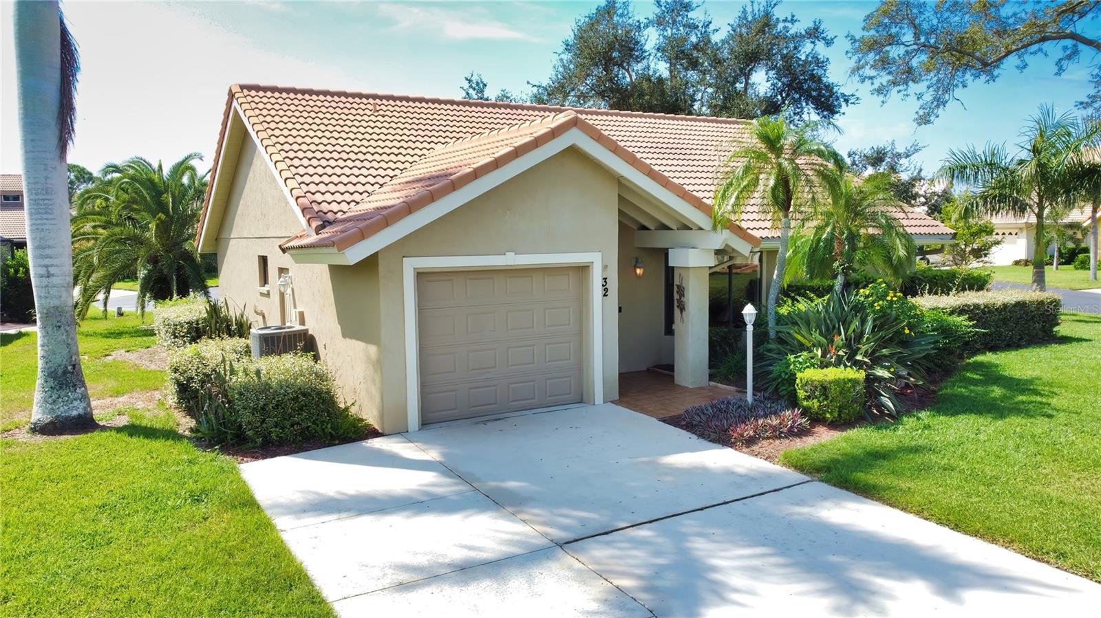 32 INLETS BOULEVARD 32