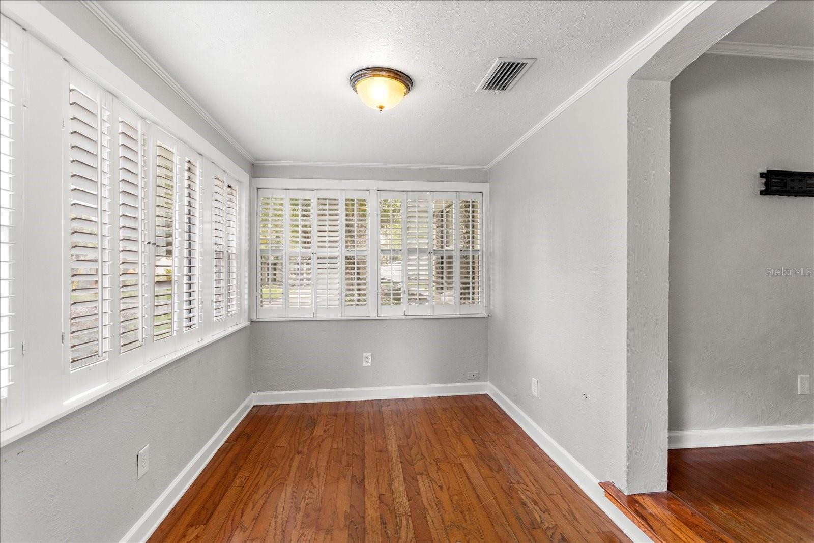 404 W KING STREET
