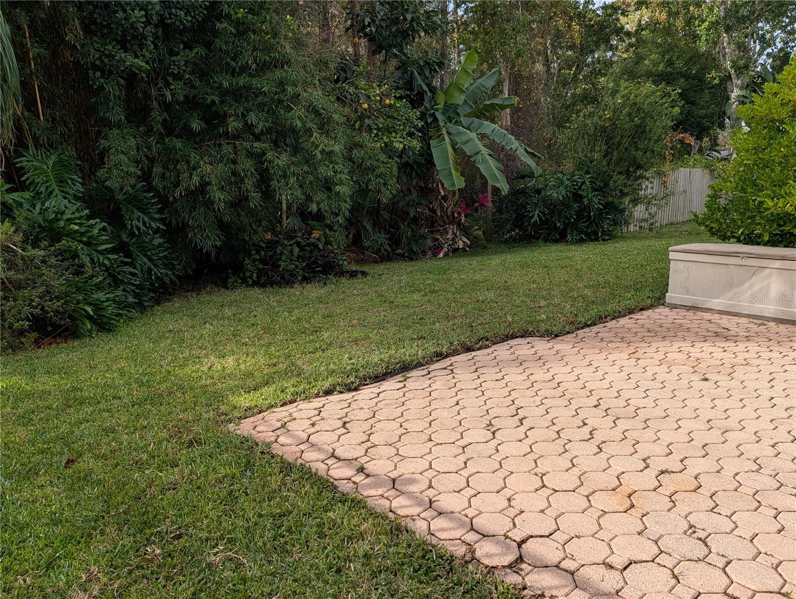 WAVERLEE WOODS UNIT 3 - Residential Lease