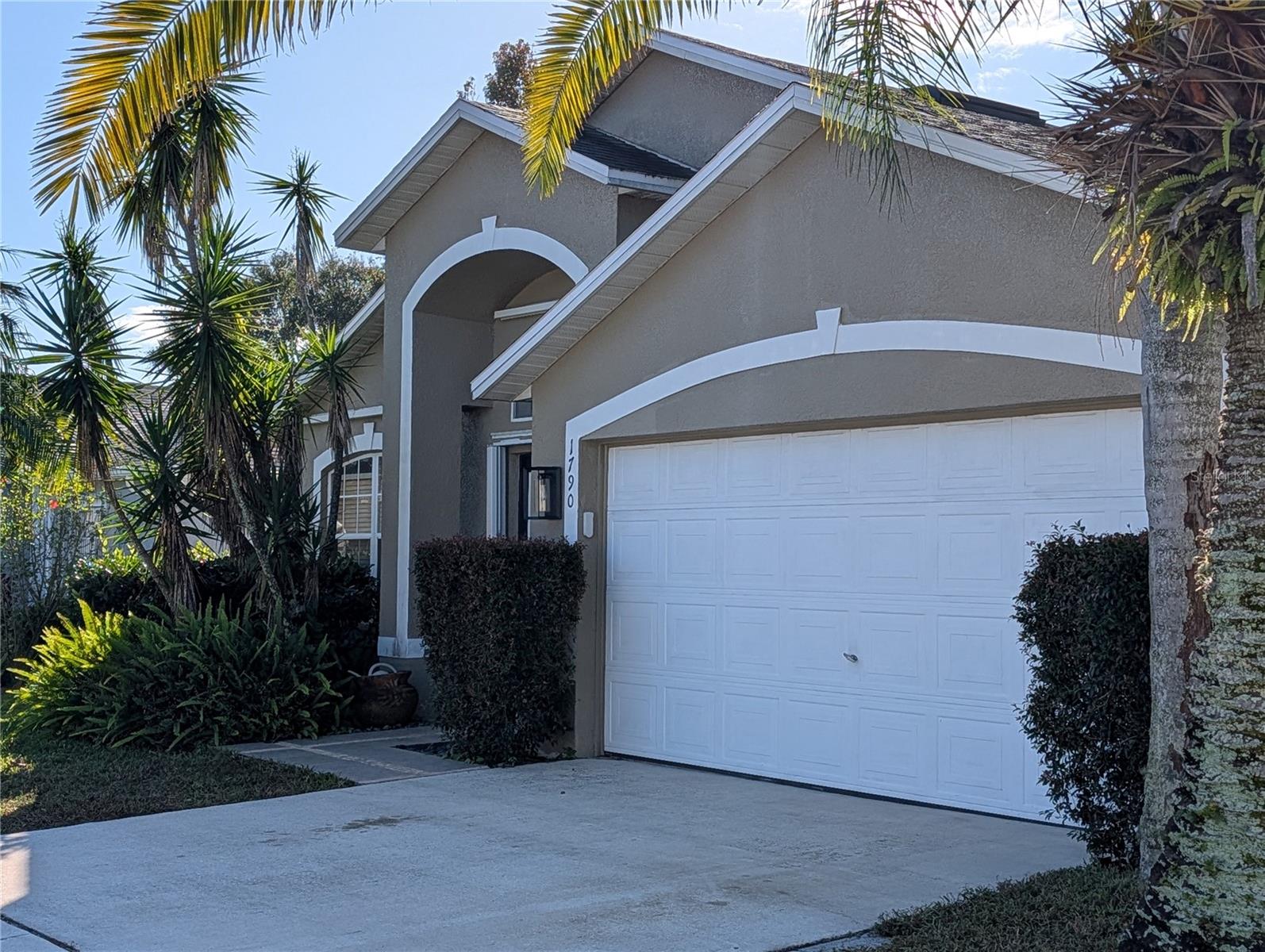 WAVERLEE WOODS UNIT 3 - Residential Lease