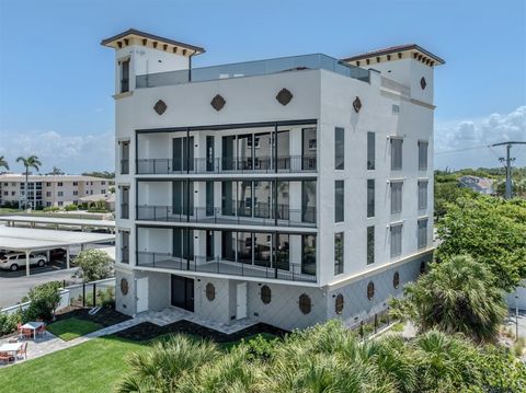 A home in VENICE