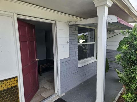 Photo of New Port Richey, FL 34652 (MLS # TB8438604) Photo of New Port Richey, FL 34652 (MLS # TB8438604)