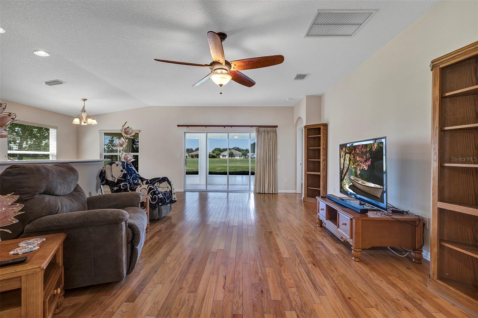 LEESBURG ARLINGTON RIDGE PH 02 - Residential