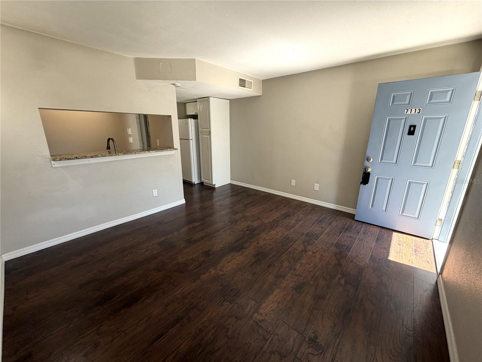 WATERSIDE CONDO I - Residential