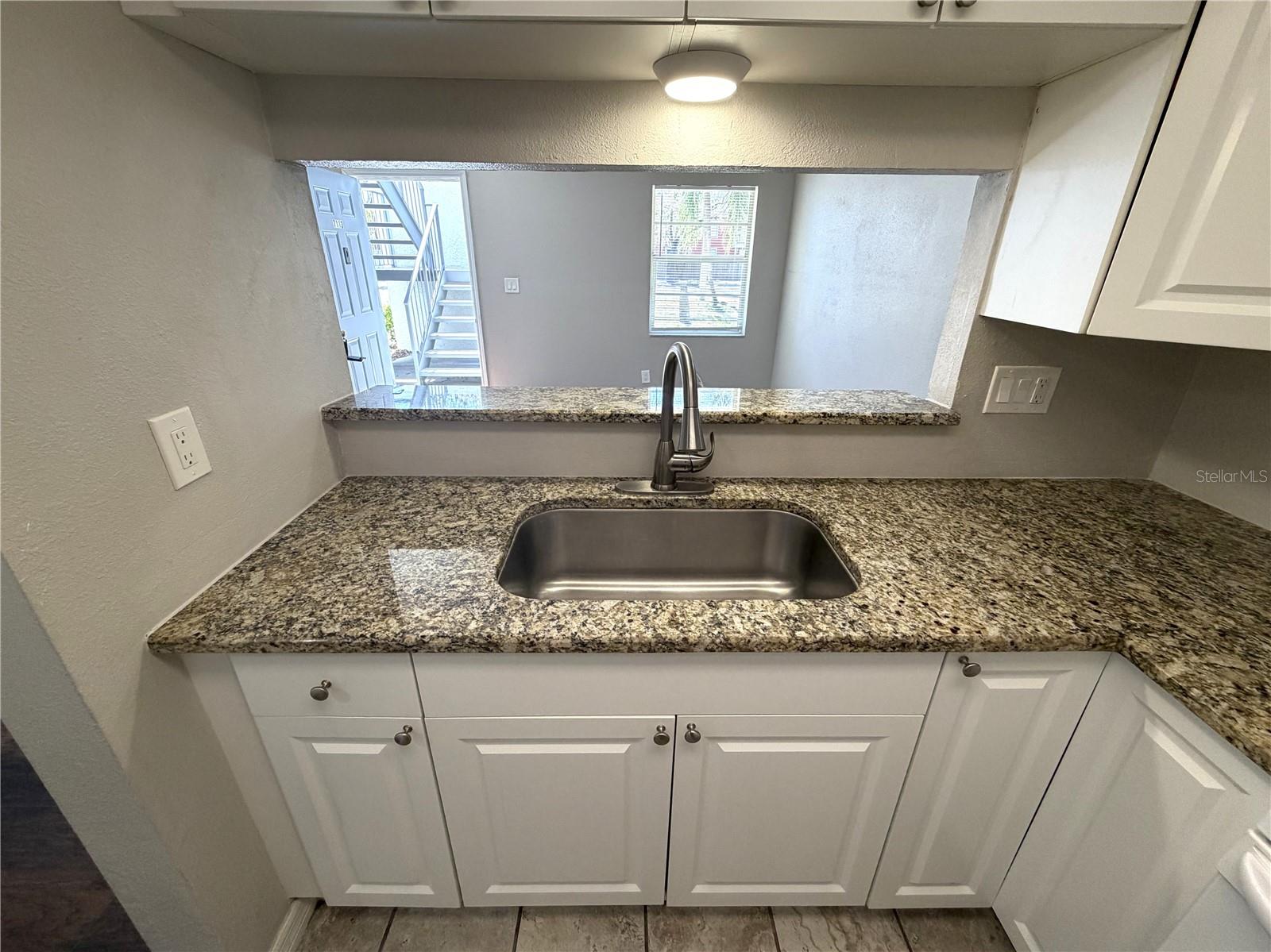 WATERSIDE CONDO I - Residential