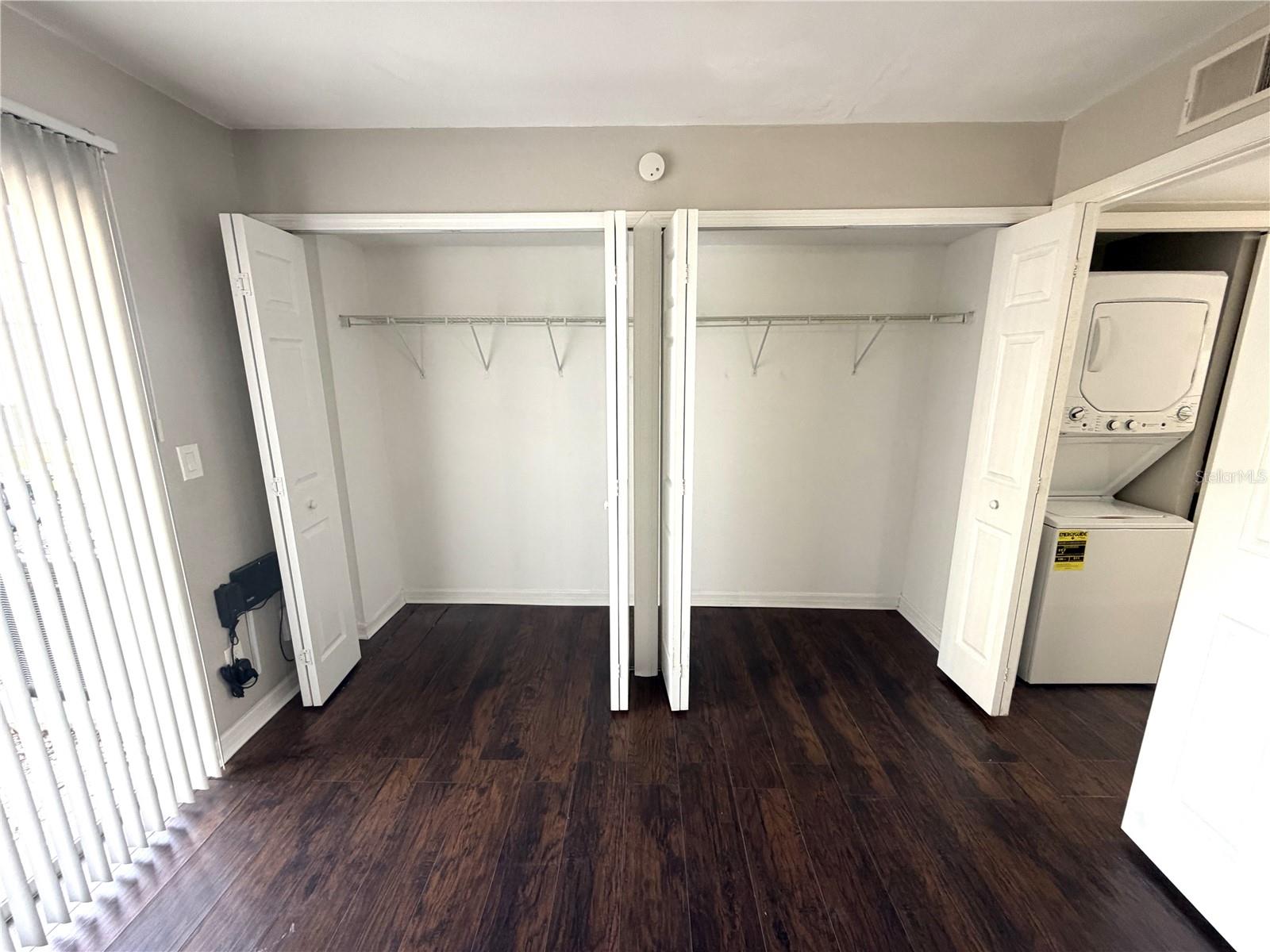 WATERSIDE CONDO I - Residential