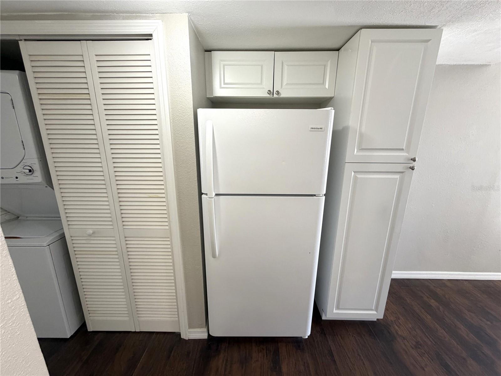 WATERSIDE CONDO I - Residential