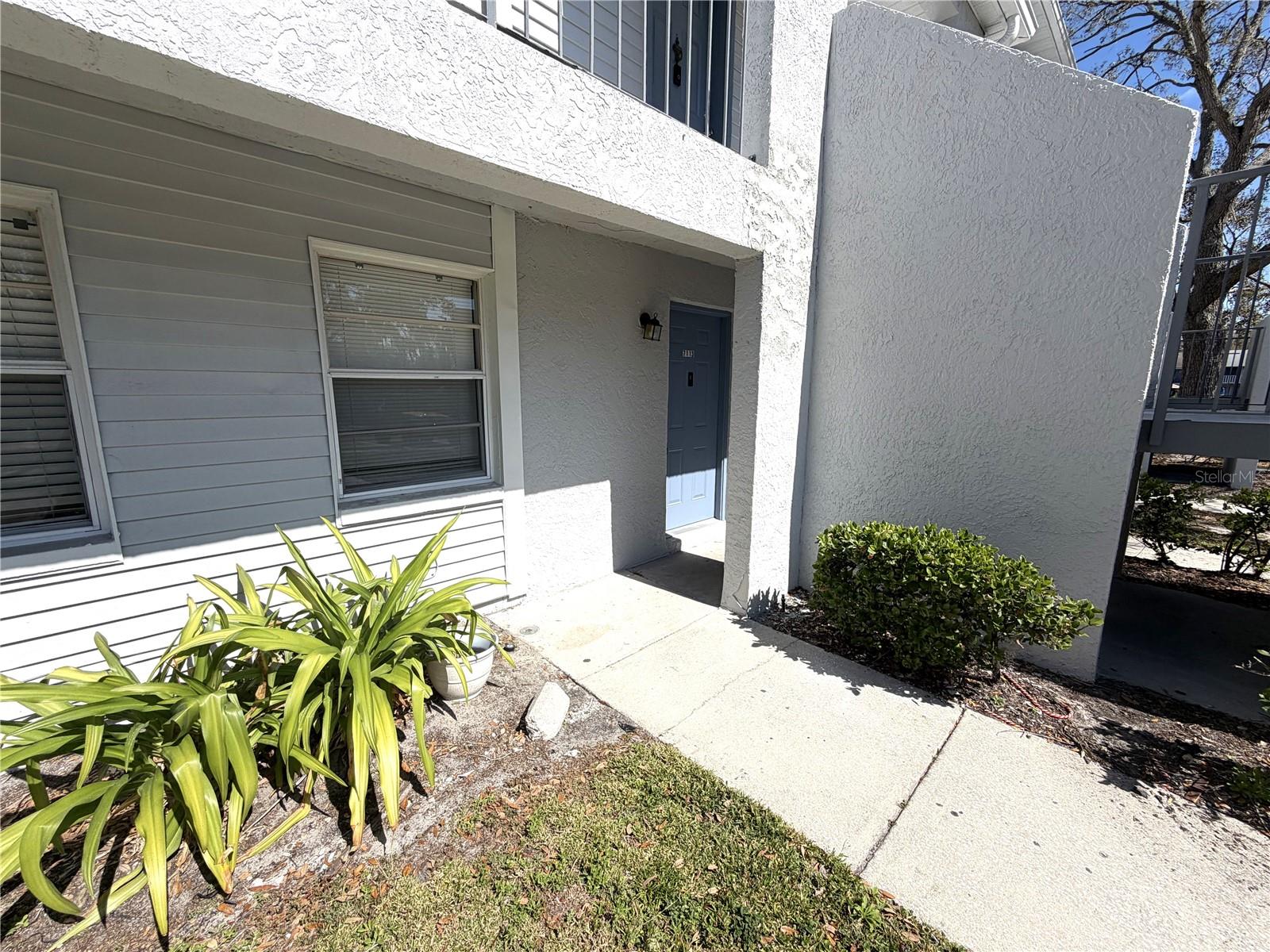 WATERSIDE CONDO I - Residential