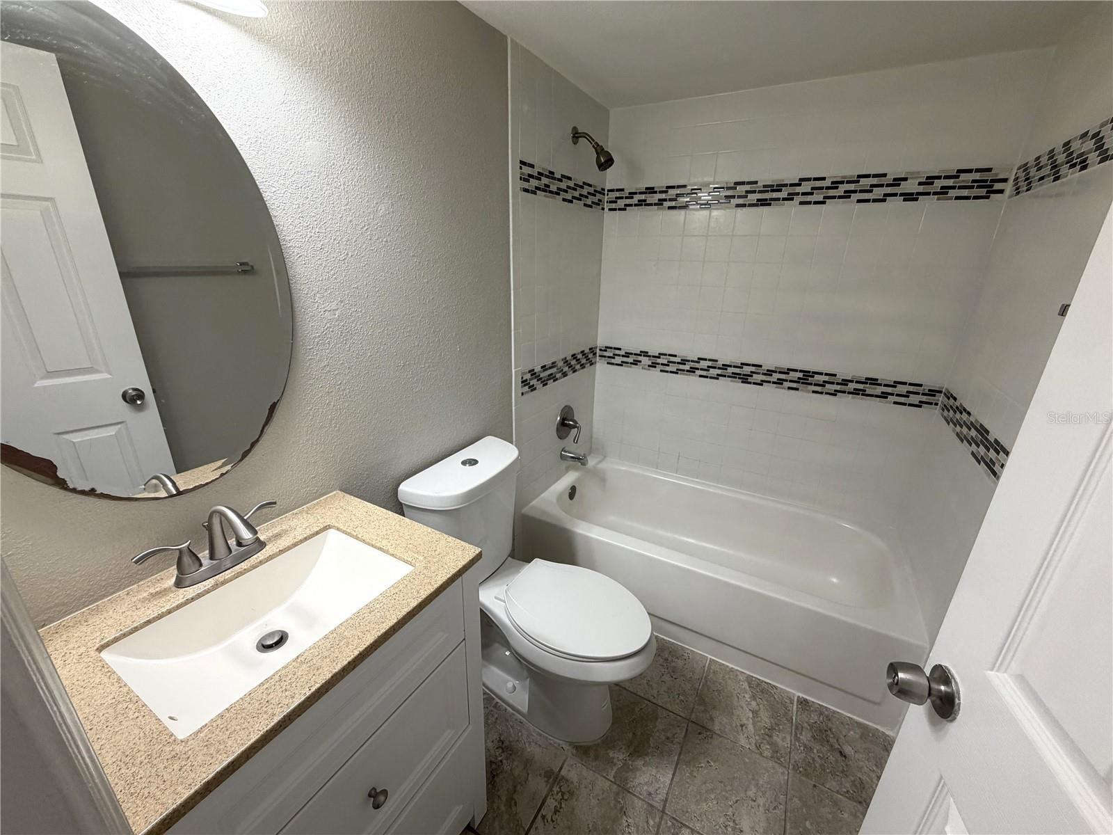 WATERSIDE CONDO I - Residential