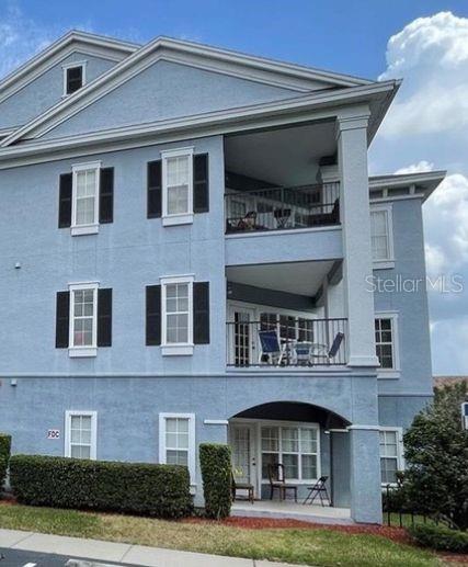Beautiful 1 bedroom 1 bath 2nd floor condo with balcony in gated community. Great location! Located near major highways, restaurants,
shopping, and much more!