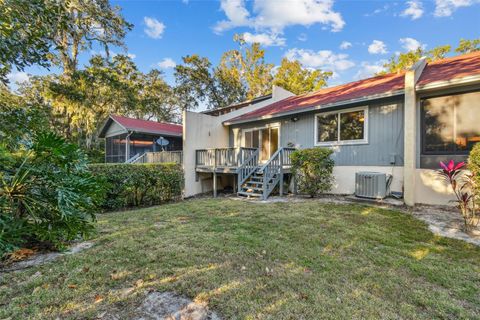 A home in LAKELAND