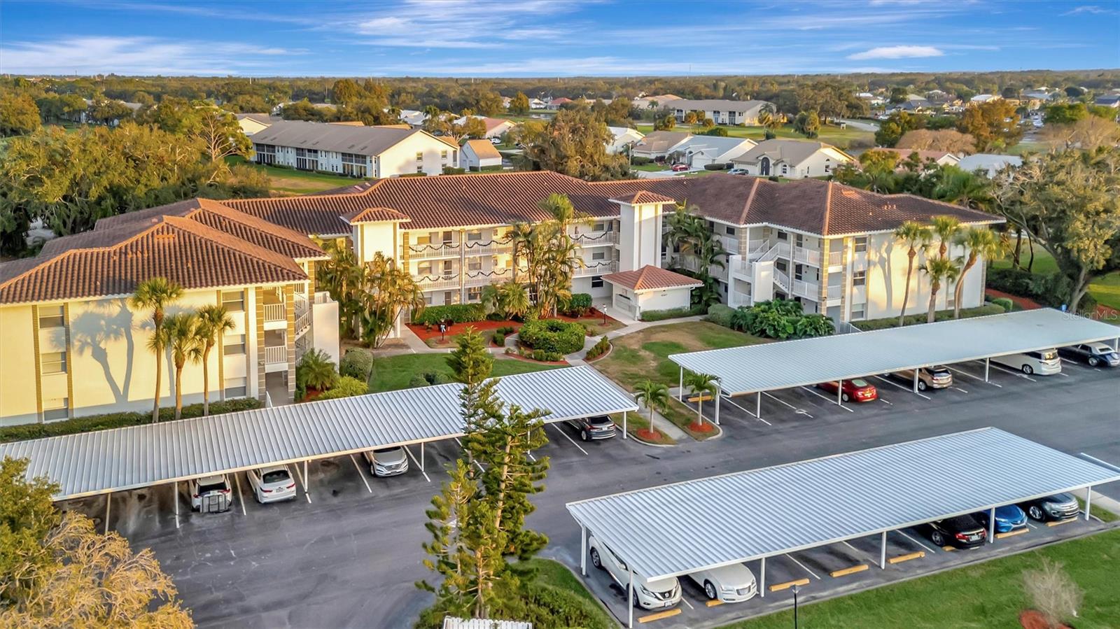 TERRACES 4 OF TARA - Residential