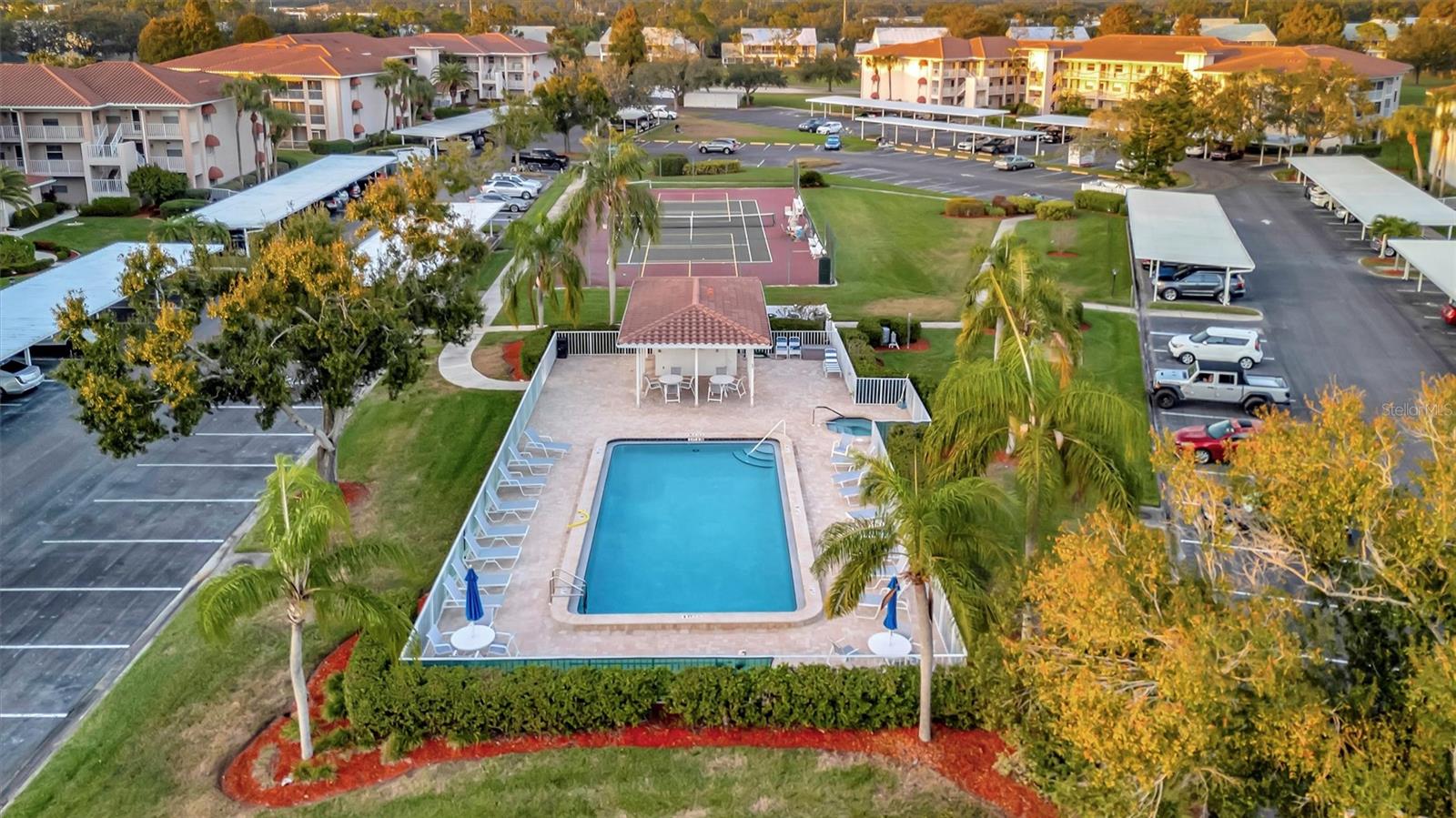 TERRACES 4 OF TARA - Residential