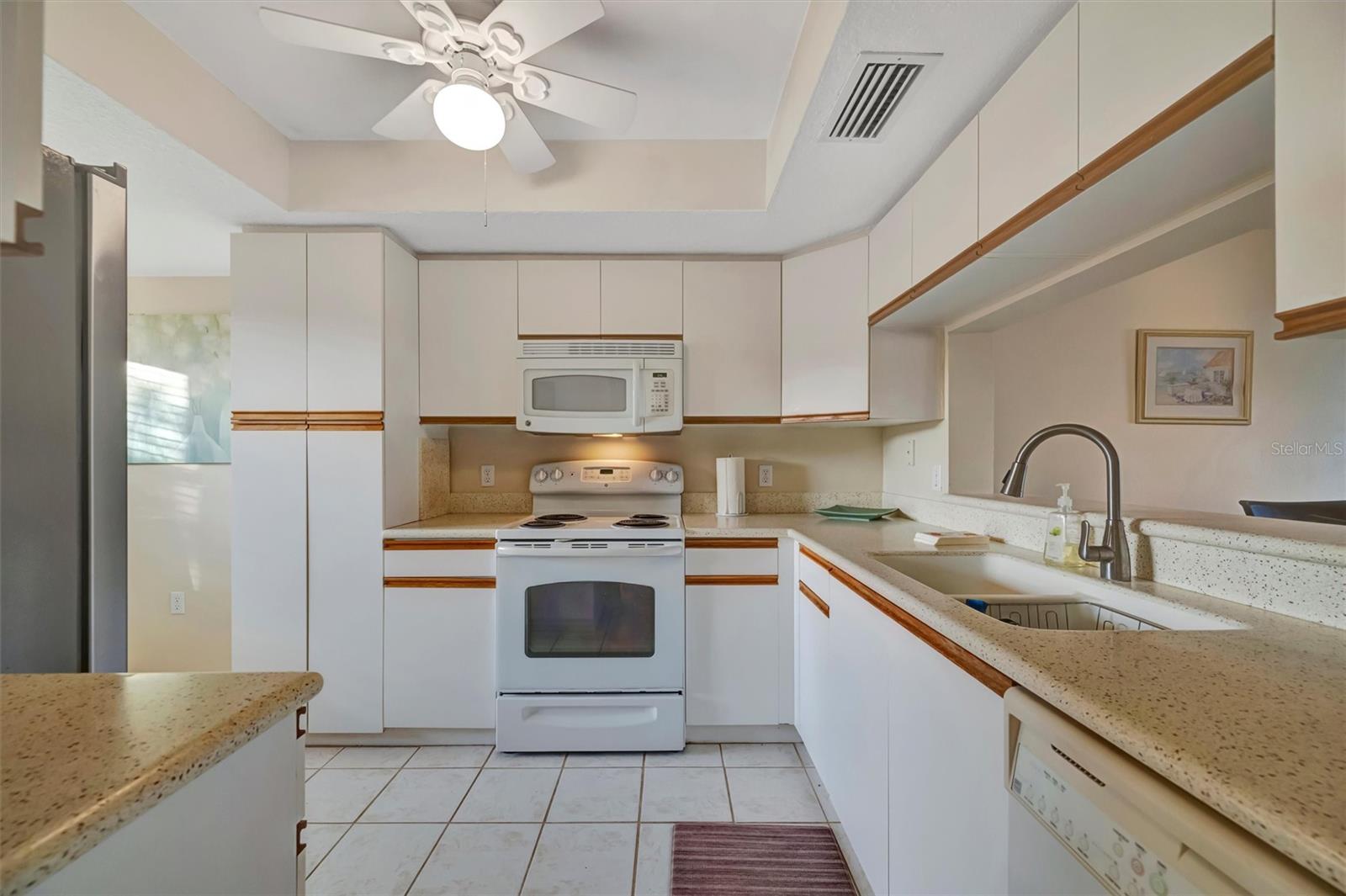 TERRACES 4 OF TARA - Residential