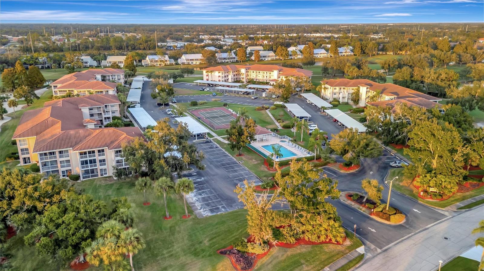 TERRACES 4 OF TARA - Residential