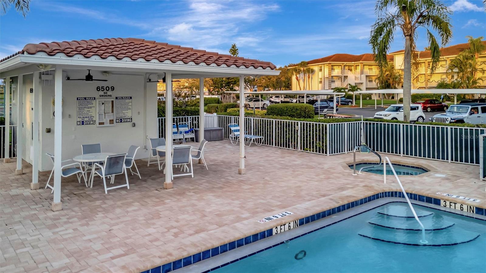 TERRACES 4 OF TARA - Residential