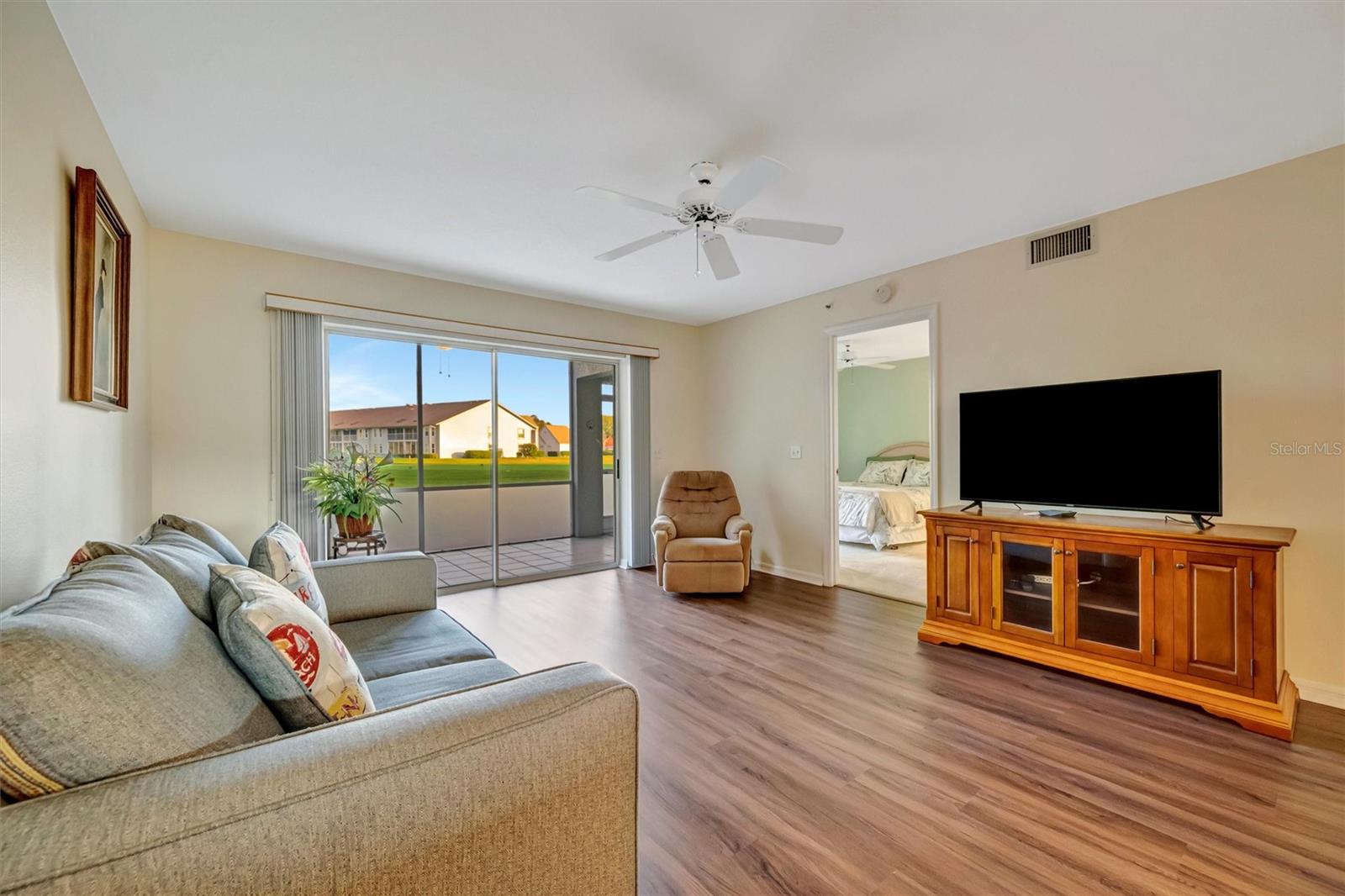 TERRACES 4 OF TARA - Residential