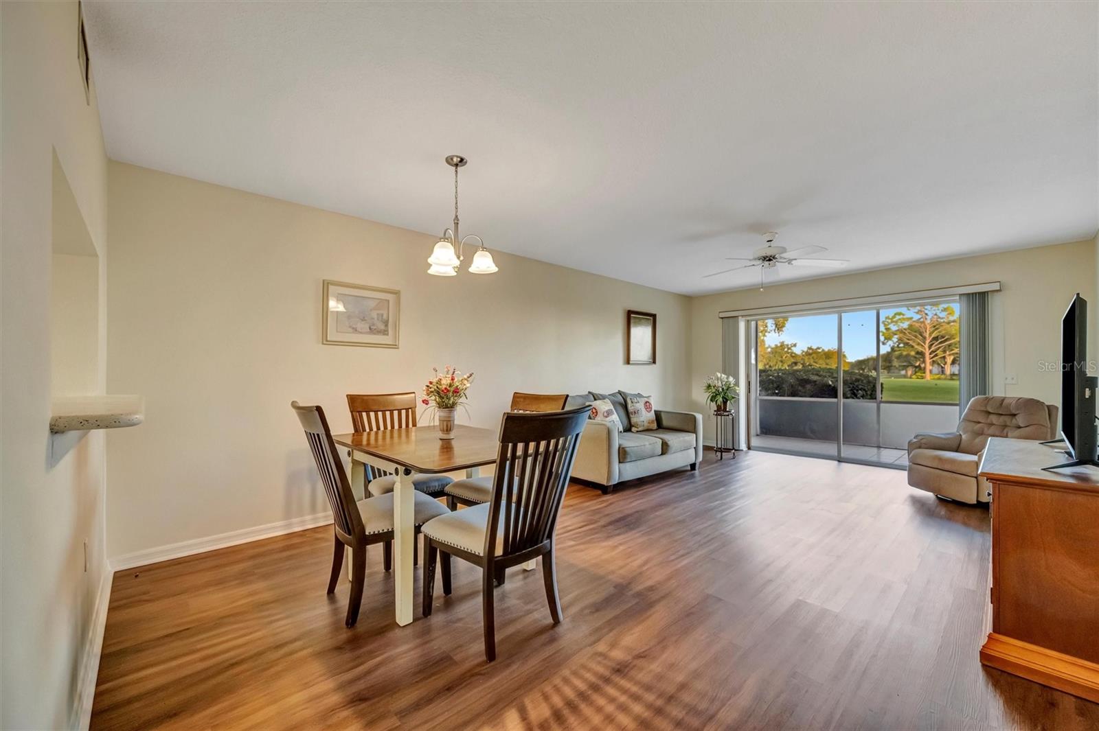 TERRACES 4 OF TARA - Residential