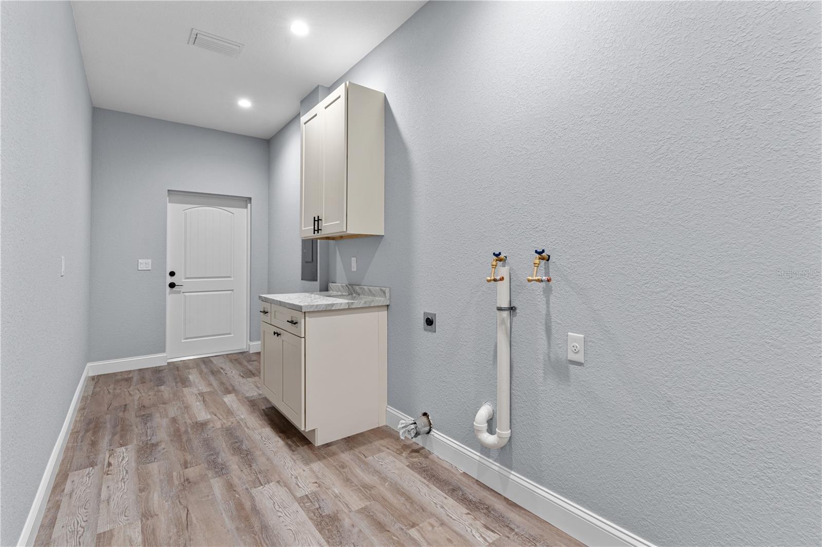 QUAIL ACRES - Residential