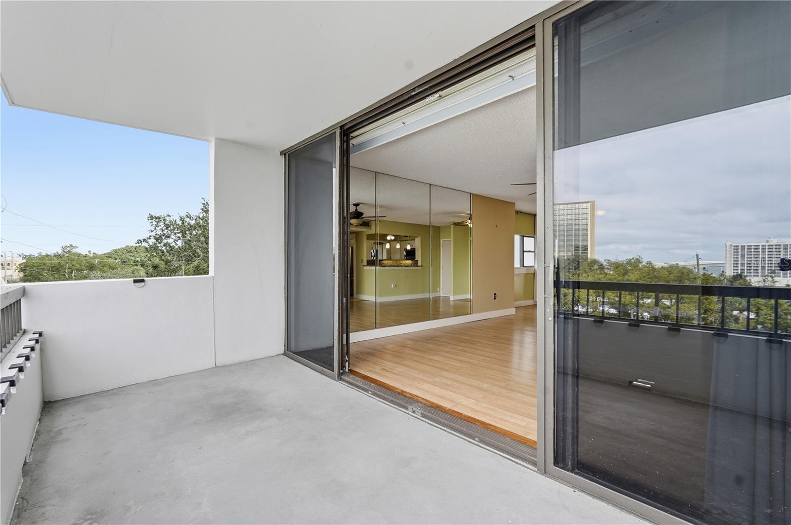 HARBOR OAKS PLACE CONDO - Residential