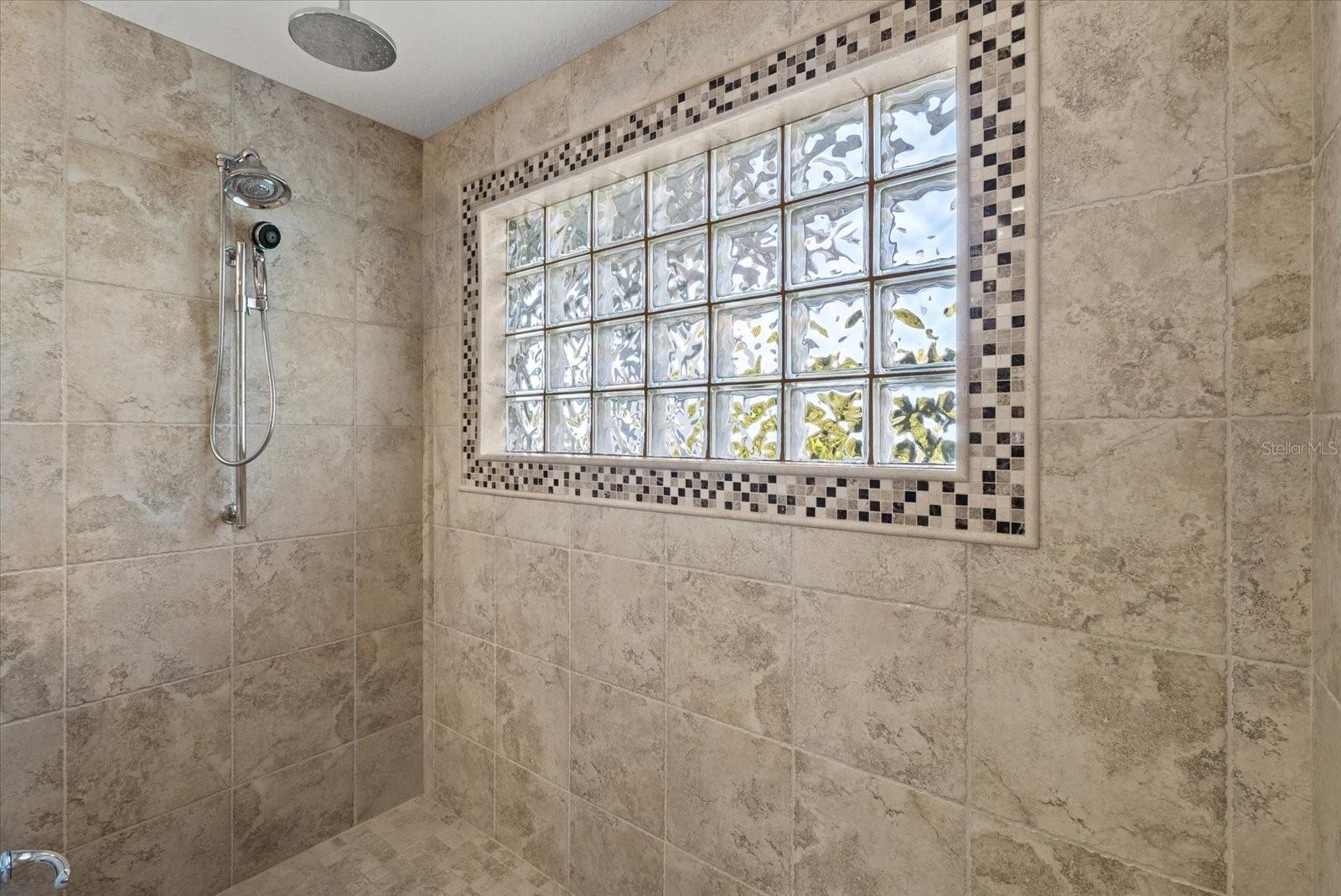 SOUTH CREEK - Residential