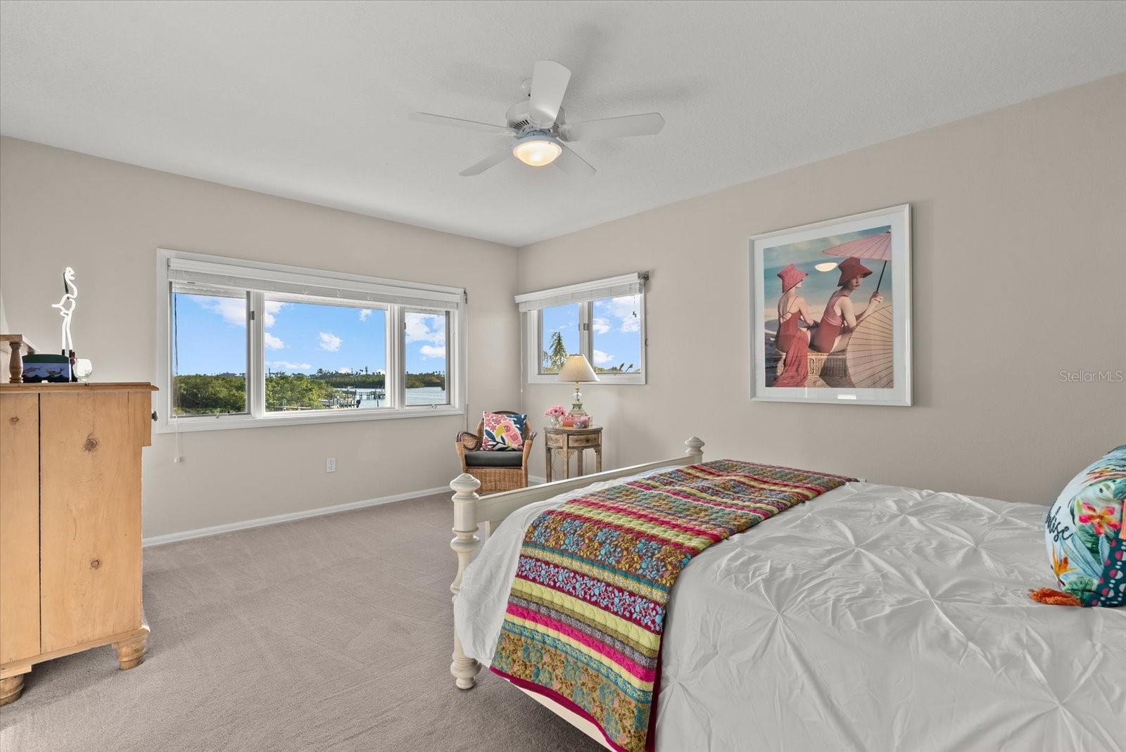 SOUTH CREEK - Residential