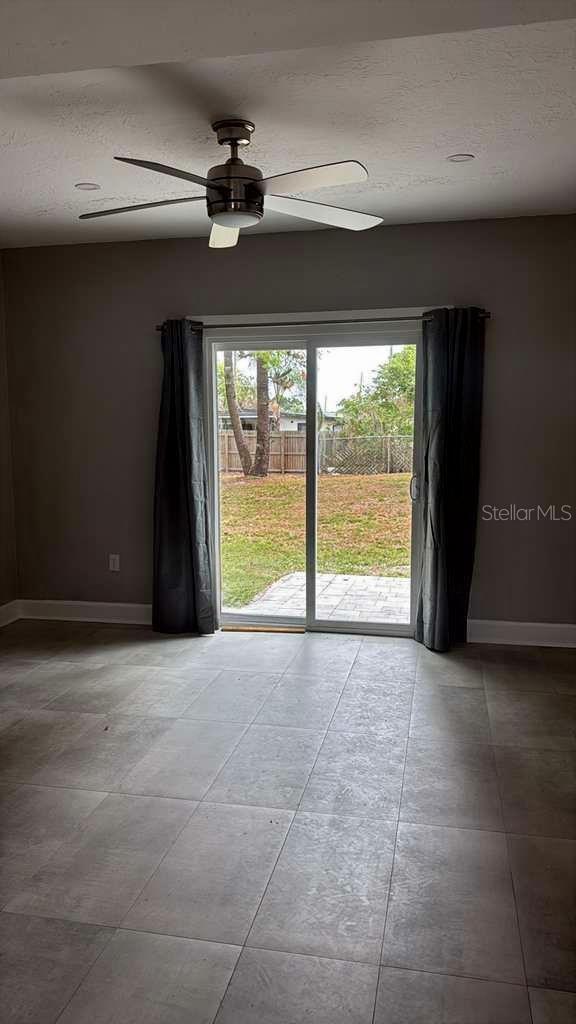 LAKE BARTON PARK - Residential