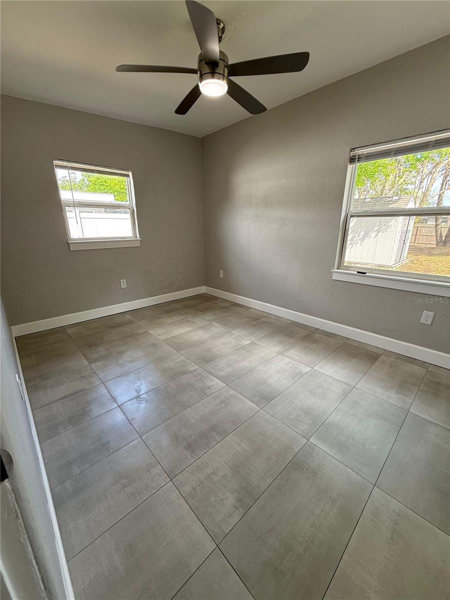 LAKE BARTON PARK - Residential