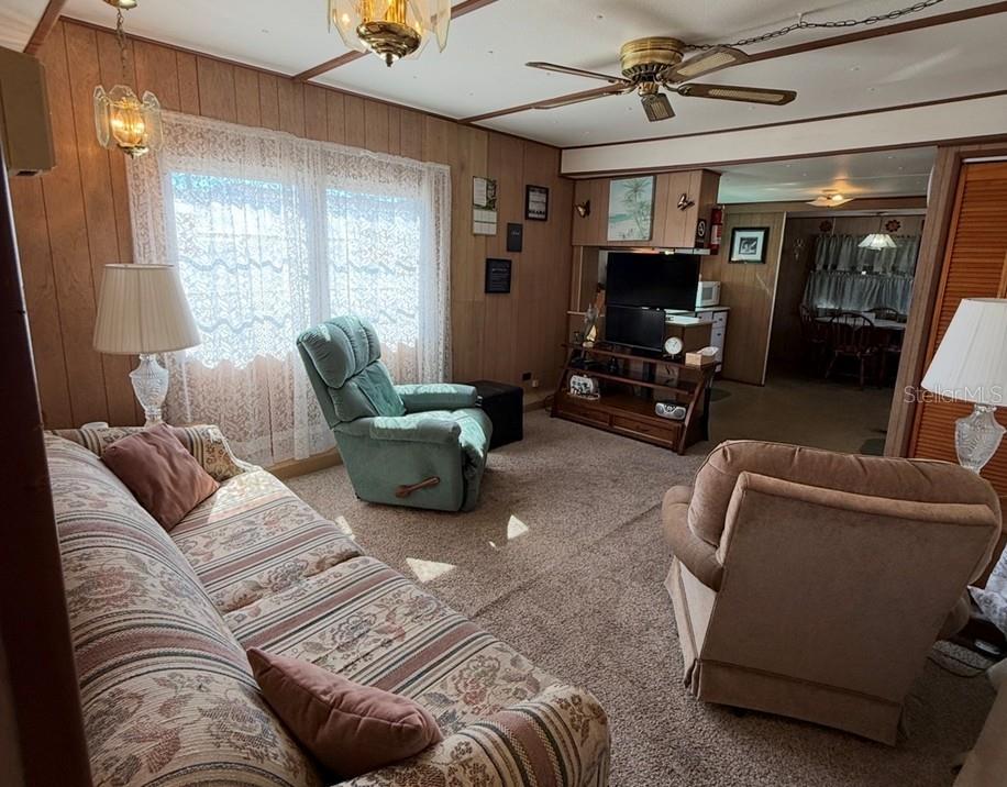 COLONIAL MANOR - Residential