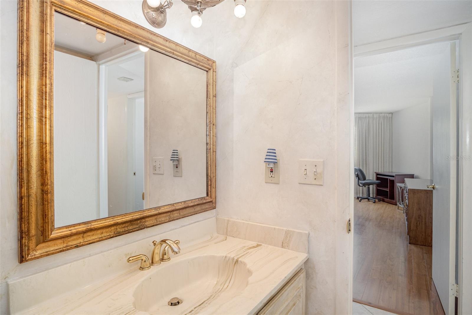 REGENCY PLAZA CONDO - Residential