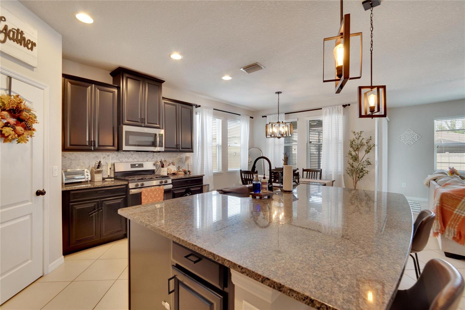 LUCAYA LAKE CLUB PH 2E - Residential