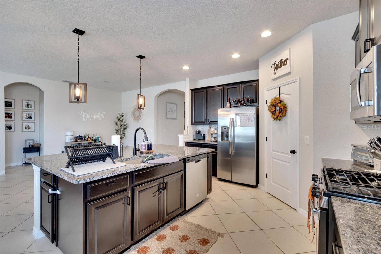 LUCAYA LAKE CLUB PH 2E - Residential